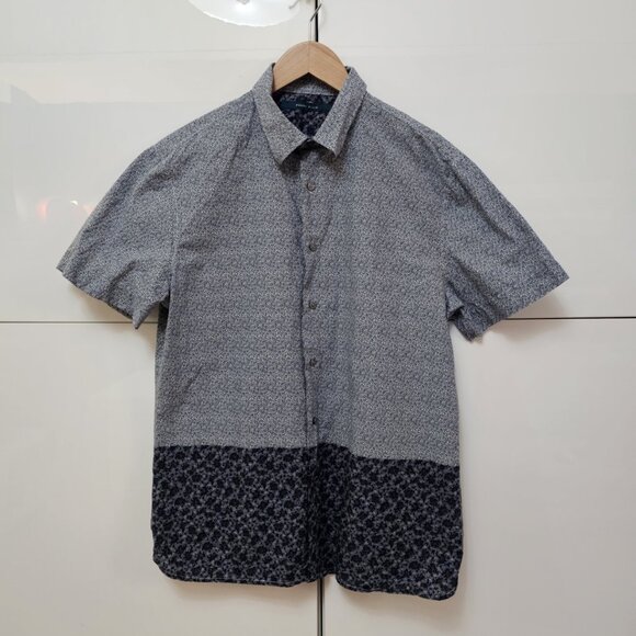 Perry Ellis Gallaxy Short Sleeve Button Down - Picture 1 of 10